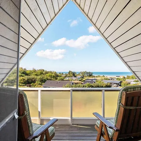 Idyllic Summer House With Sea View *